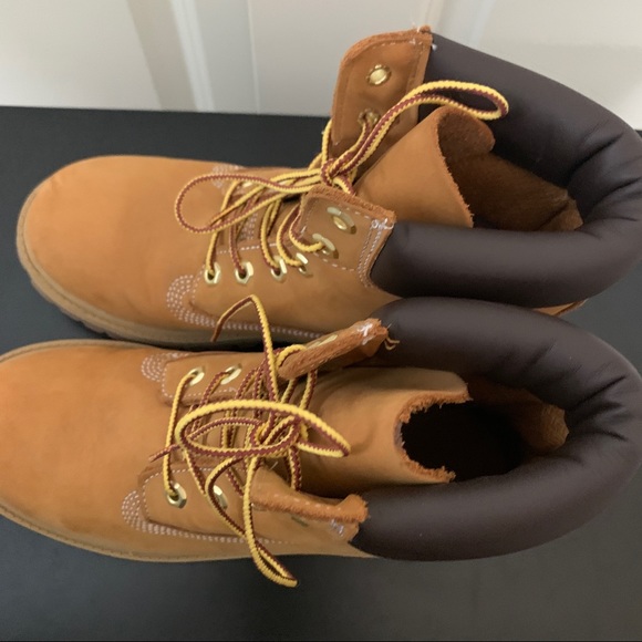 womens timberlands - Picture 5 of 6